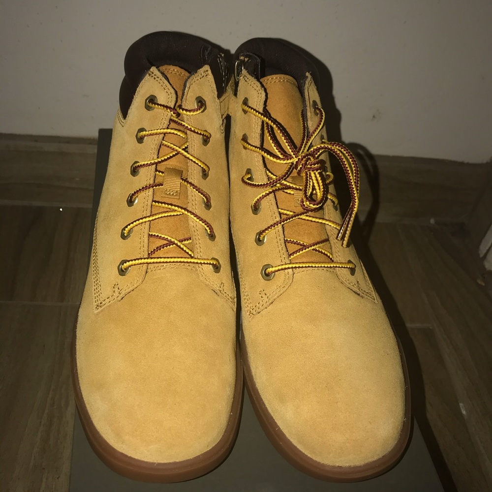 Timberlands - Picture 2 of 6